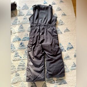 Northface snow pants w bibs